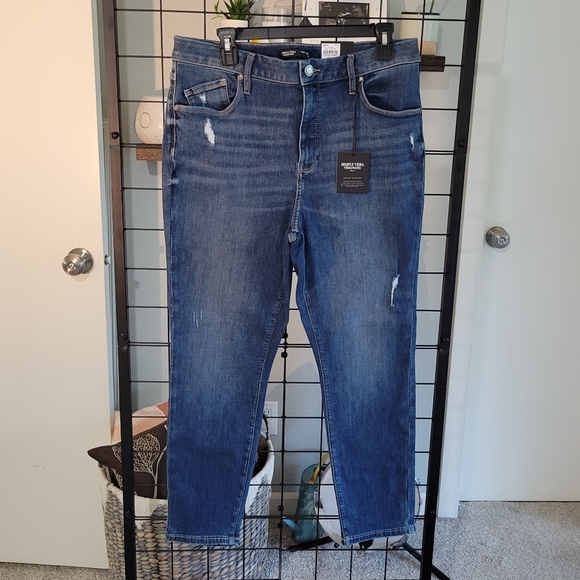 Vera Wang Power Stretch Jeans - Picture 3 of 6